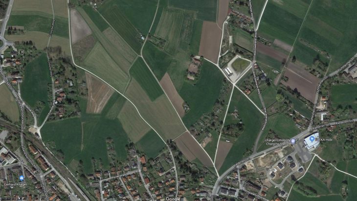 Zwischen der Äußeren Hersbrucker Straße und der Riedener Straße ist das 18 Hektar große Beaugebiet gelegen – mit idealer Entfernung zum Stadtkern und in unmittelbarer S-Bahn-Nähe. Nun wird um die Details der Bebauung gerungen.