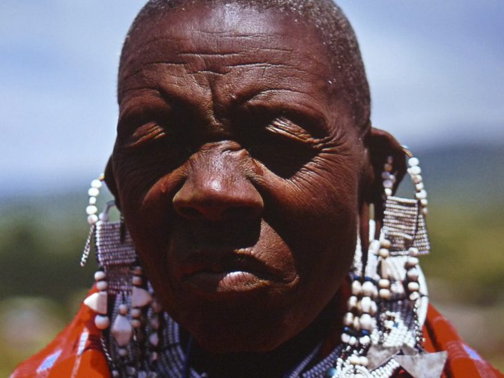 Stolze Massai mit prächtigem Perlenschmuck.