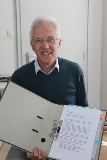 Auch Büroarbeit gehörte zu Helmut Gerstners Arbeit als Pfarrer dazu – gerade in Zeiten der Corona-Krise.