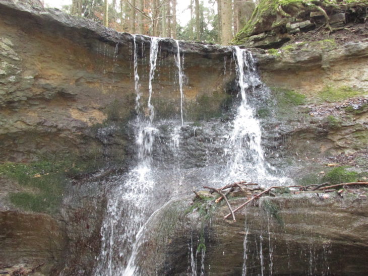 Das Archivbild zeigt den sogenannten klingenden Wasserfall.
