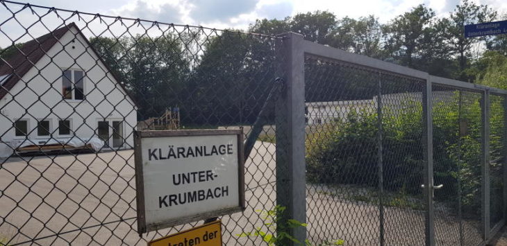 Die Kläranlage bei Unterkrumbach ist schon lange saniert und erneuert worden. Nach erfolgter Abrechnung kommen auf die Grundstückseigentümer nun die endgültigen Bescheide zu.