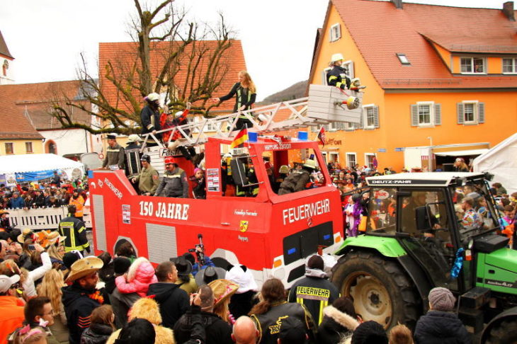 Volle Wagen und noch vollere Straßen, wie beim Faschingszug dieses Jahr, wird es 2021 nicht geben – die Gesundheit aller dürfe nicht aufs Spiel gesetzt werden, heißt es aus dem Verein.