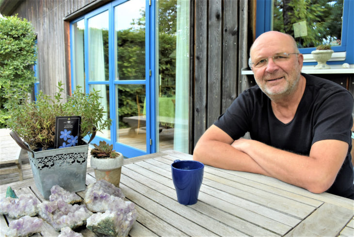 Erzähler Michl Zirk lebt und arbeitet in Tauchersreuth. Foto: Isabel Krieger