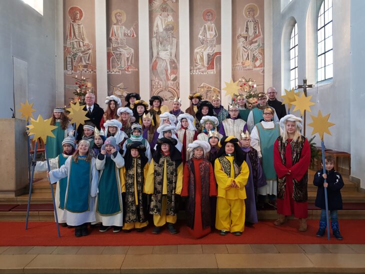 Im vergangenen Jahr konnten die Altdorfer Sternsinger die Tradition ausüben. In diesem Winter gestaltet sich das Sternsingen aufgrund der Corona-Pandemie sehr schwierig. Wegen des Singverbots werden sie nur Sprüche aufsagen.