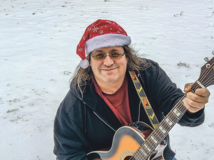 Eine kleine Hymne an den Nikolaus haben Martin Meinzer und seine Freunde komponiert.
