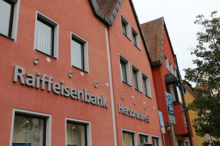 Durch die Verschmelzung von nur zwei Banken wird Hersbruck als einer der beiden dezentralen Hauptsitze bestehen bleiben.