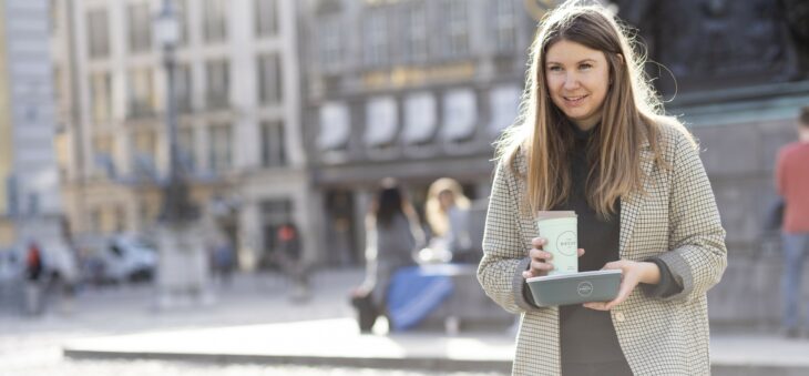 Neben Kaffeebechern hat das Münchner Unternehmen Recup auch Mehrweggeschirr im Portfolio.