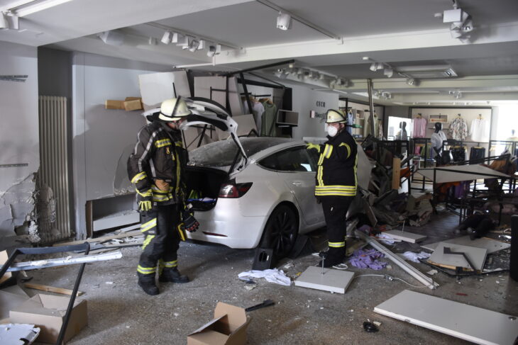 Bei dem Unfall entstanden rund 70000 Euro Schaden.