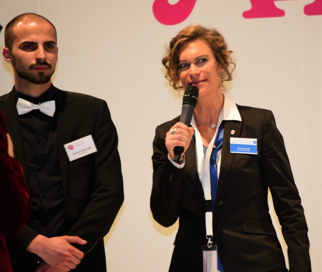 Sonja Fischer im Rahmen einer Veanstaltung.