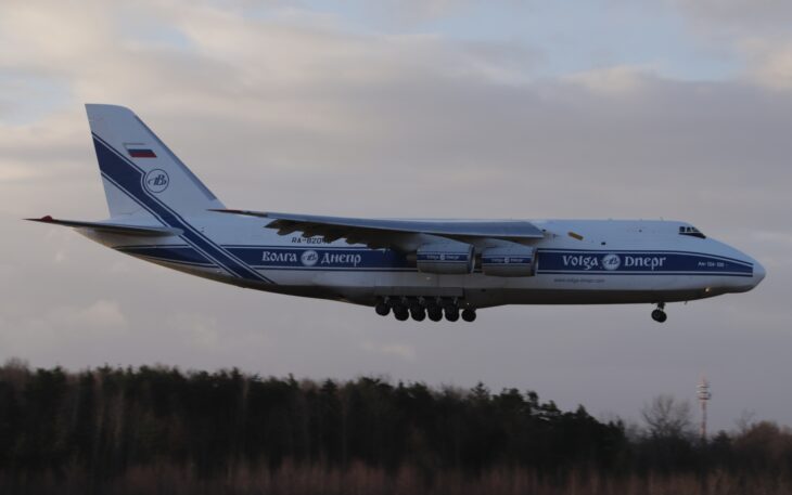 Diese tolle Nahaufnahme des riesigen Transportflugzeuges ist dem Sohn von Sandra Neumüller aus Röthenbach gelungen.