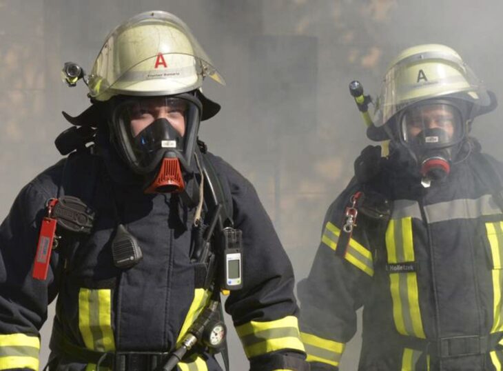 Im Notfall immer erreichbar: die Feuerwehr. Mehr als 90 Millionen Euro investiert der Freistaat in Ausbildung und Ausstattung.