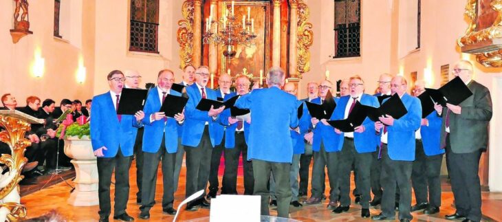 Der Männergesangverein Victoria Happurg 1884 bei einem Kirchenkonzert vor vier Jahren. Finden die Sänger nicht bald neue und jüngere Chorbrüder, droht dem traditionsreichen Verein das Aus.