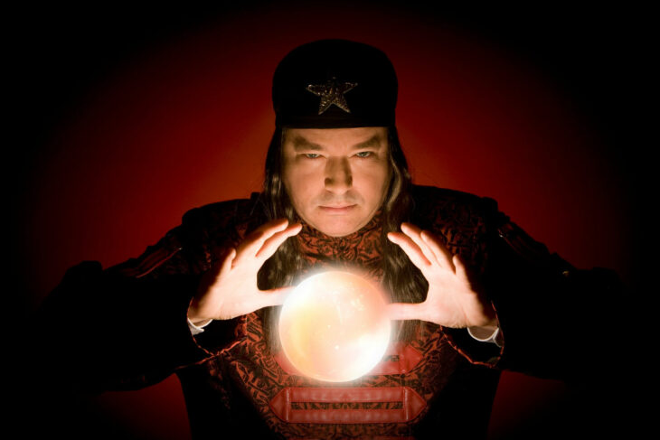 Am Samstag, 21. Januar, ist der Zauberer Pius Maria Cüppers zu Gast im Dehnberger Hof Theater.