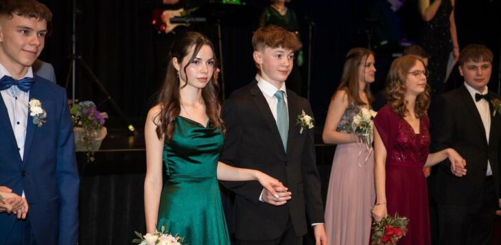 Premierenball der Johannes-Scharrer-Realschule in der Karl-Diehl-Halle in Röthenbach.