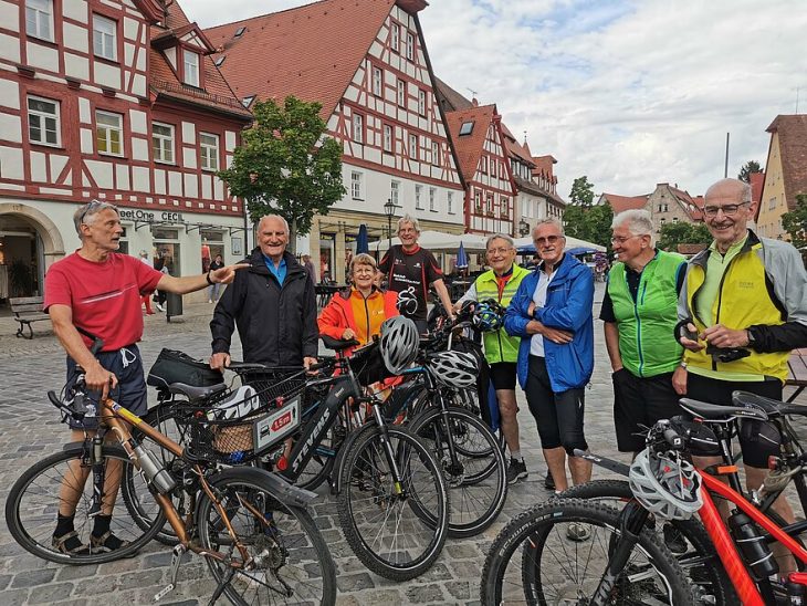 Die neuen und alten Radwegpaten des Landkreises Nürnberger Land.