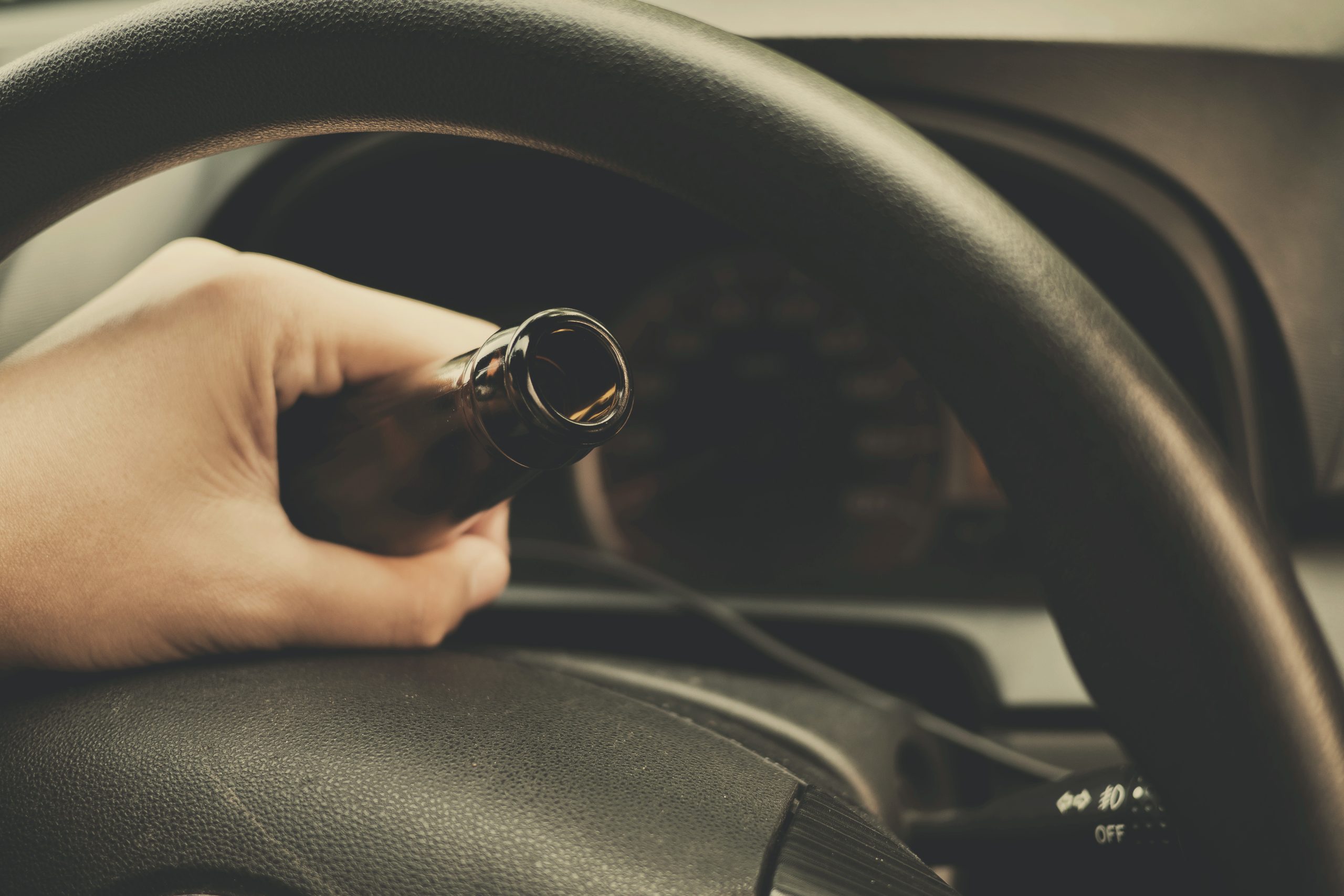 Betrunken und ohne Führerschein: 50.000 Euro Schaden auf der A9 bei Lauf