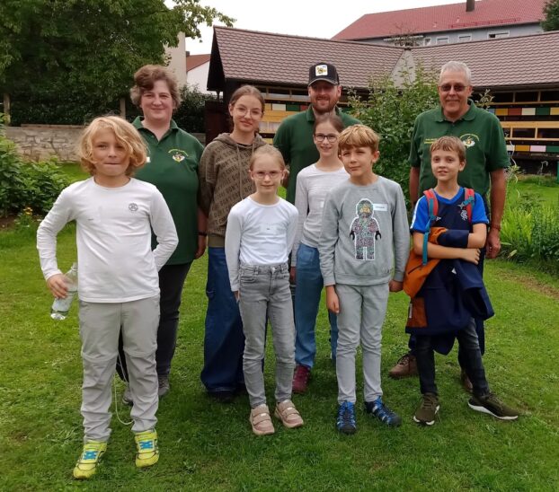 Unter dem Thema „Wie entsteht Honig“ verbrachten Kinder der Marktgemeinde Schnaittach beim Imkerverein Schnaittach einen Nachmittag.