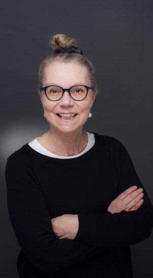 Ursula Gräfe liest in der Stadtbücherei Lauf.
