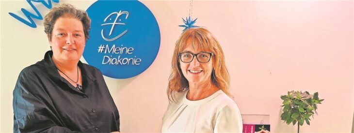 Pfarrerin Kathrin Klinger (li.) und Diakonie-Vorständin Dr. Elke Kaufmann freuen sich über den Zusammenschluss.
