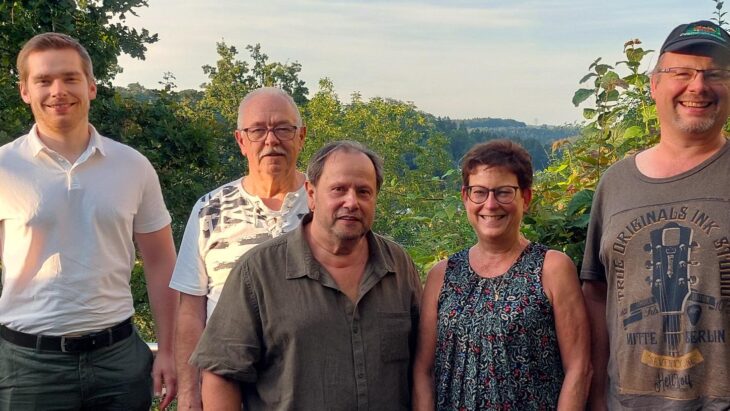 David Filgertshofer, Wolfgang Saffer, Detlef Netter, Andrea Nüßlein und Markus Winkelmann (von links) bilden mit der abwesenden Marlene Schenk die Vorstandschaft der Bunten Liste.