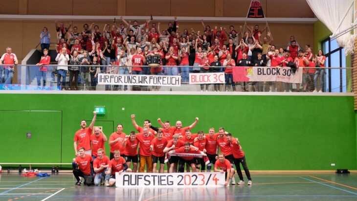 Die Herren I des TV 1881 Altdorf konnten im Mai den Aufstieg in die Bezirksoberliga feiern.