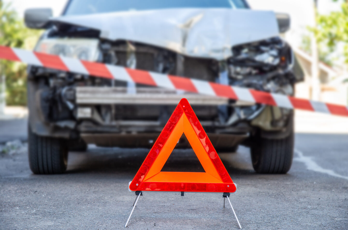 Auf dem Foto sieht man ein Symbolbild eines Autos nach einem Unfall.