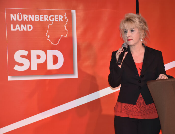 Andra Lipka hört als Vorsitzende der Genossen im Nürnberger Land auf. Die Kreistagsfraktion will sie weiterhin führen.