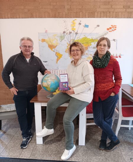 Helmut Gottschalk (Projektmitarbeiter), Doris Rothgang (Neunkirchen hilft),Hanna Schröter (Diakonie NAH e.V.) werben für Spenden für das Projekt.