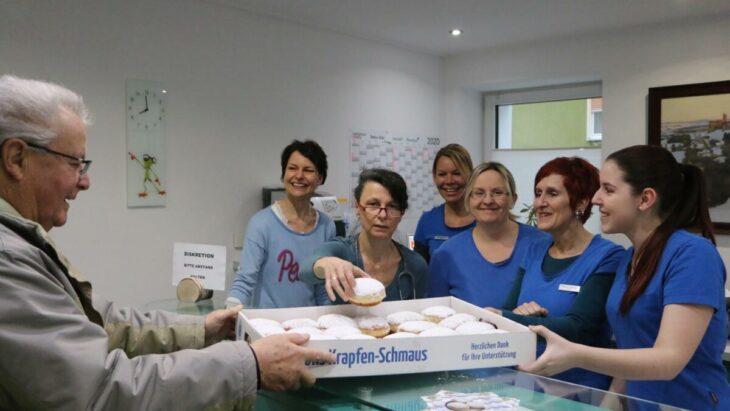 Auch in diesem Jahr fahren die Lions wieder bestellte Krapfen zu Weiberfasching aus.
