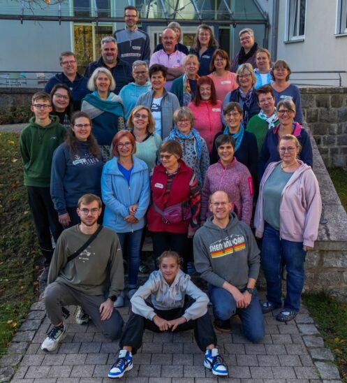 Die Mitglieder des Heilig Kreuz Chors in Röthenbach freuen sich auf viele Besucher beim Jubiläumsgottesdienst.