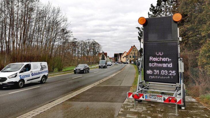 In Reichenschwand wird ab 31. März die B14 halbseitig saniert. Zeitgleich sind auf der Bahnstrecke Gleisarbeiten und sorgen für Zugausfälle.
