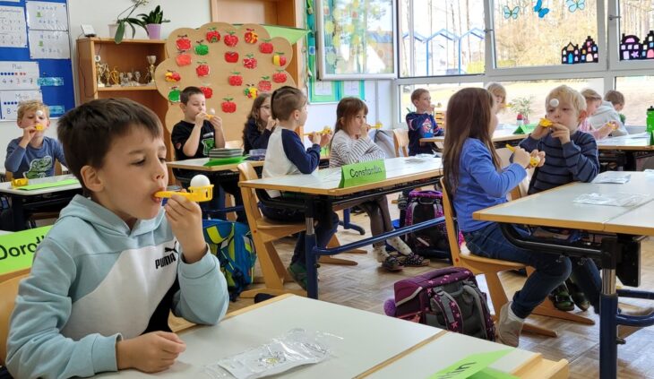 Den Auftakt für die ersten Klassen bildete das Thema „Der Weg der Luft“.