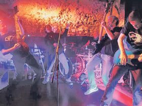 Gaia Returns verbreitet im Hersbrucker Biergarten gute Laune. Foto: Krumm