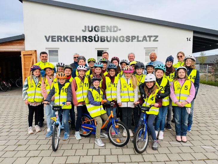 Übung macht den Meister: Der Verkehrsübungsplatz Altdorf hat drei neue Räder fürs Fahrtraining.