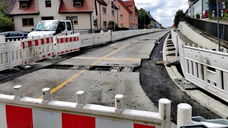 Seit Ende März quält die Baustelle in der Reichenschwander Ortsdurchfahrt Autofahrer, Bewohner und Ladenbesitzer.