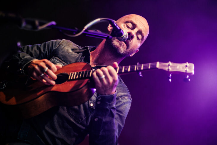 Jon Flemming Olsen spielt beim Liedermacherfest in Altdorf.