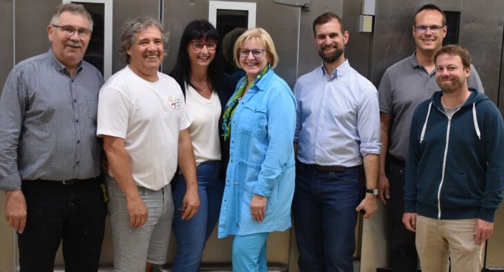 Die Gäste der CSU Altdorf mit Bäckerei-Inhaber Wolfgang Woitinek (2. von links).