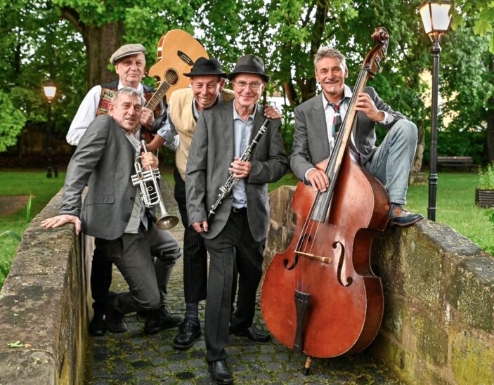 Mit frecher, freier, fränkisch-swinginger Musik wird das Publikum wieder einen nicht endenden Abend verbringen können.
