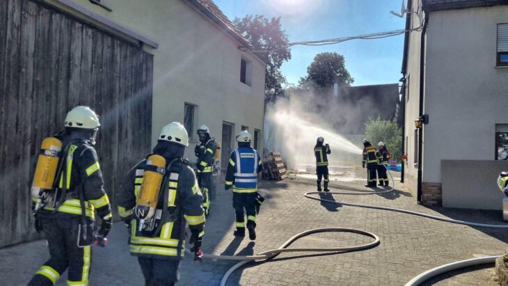 Feuerwehren aus sechs Orten beteiligten sich an der Übung unter erschwerten Bedingungen in Gotzenberg.