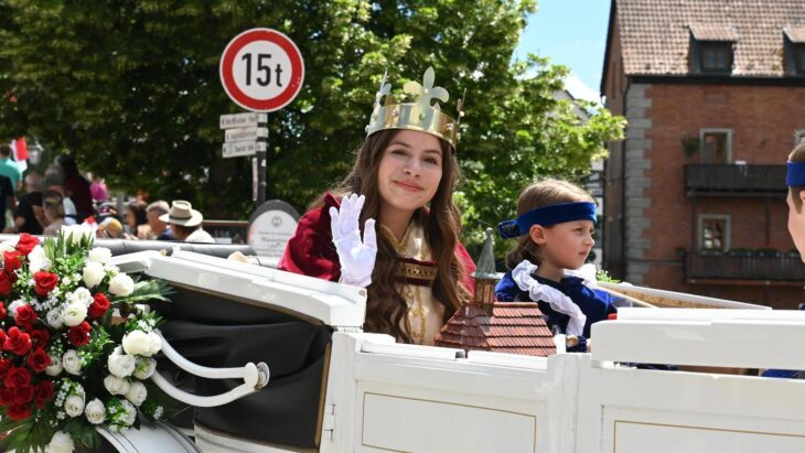 Die Kaiserin Kunigunde – hier im vergangenen Jahr – führt den Festzug an.
