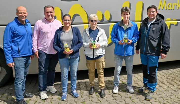 Diana Menz, Claudia Müller und Petra Haas (von links) mit ihren Geschenken von der Feuchter CSU-Abordnung.