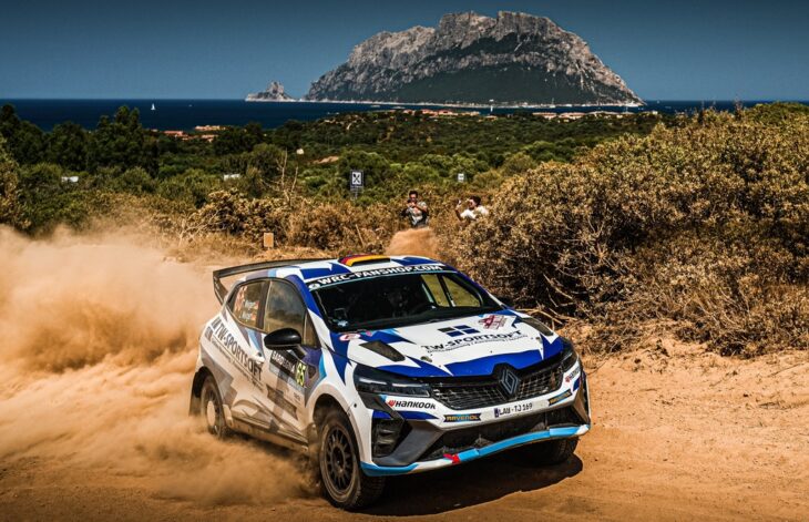 Mit Laufer Mini-Nummernschild unterwegs bei der Rallye-WM in Sardinien: Timo und Jasmin Weigert aus Rückersdorf.