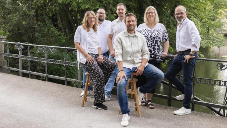 Iris Lederer, Stephan Stief, David Maul, Bürgermeisterkandidat Christian Riedel, Brigitte Meding und Lars Fuchs (von links).