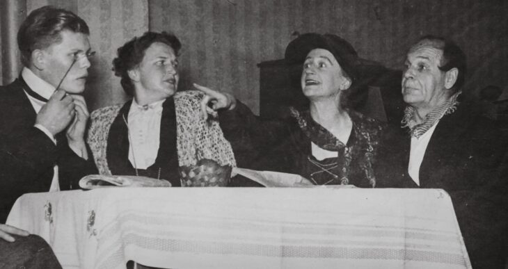 Beim Ludwig-Thoma-Abend 1951 (von links): Hans Uebler, Fridl Späth, Gusti Schön und Thomas Meyer.