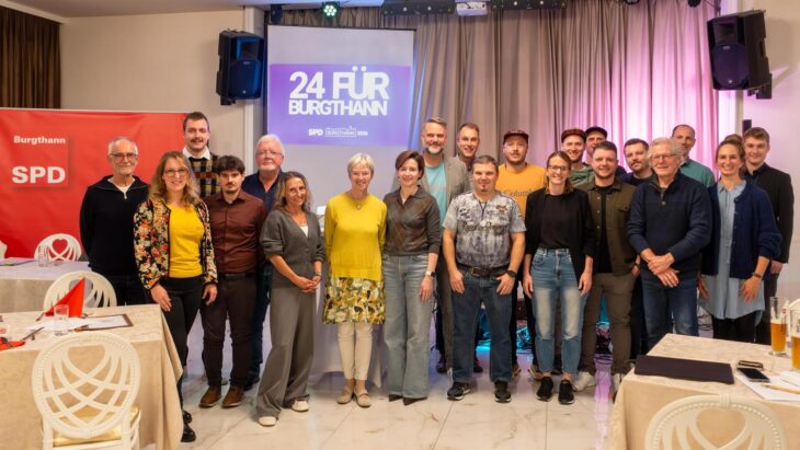 Die Kandidaten der SPD Burgthann bei der Nominierungskonferenz für den Gemeinderat 2026.