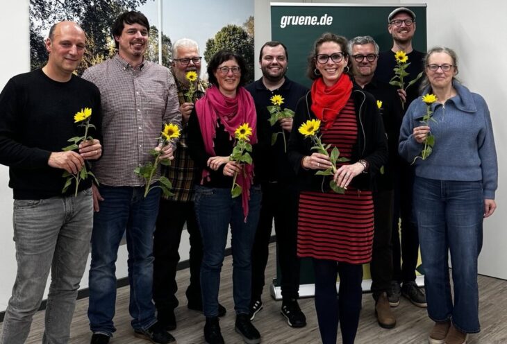 Die Grünen Kandidaten: Mario Rubel, Thomas Stamm, Werner Schmidt, Tabea Reuß, Benjamin Brendli, Petra Winterstein, Kai-Uwe Kuwertz, Patrick Theinert, Gisela Lischka-Weber (von links, auf dem Bild fehlt die weitere Kandidatin Eva Theinert).