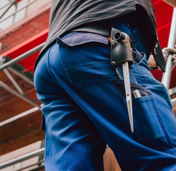 Mit über 200 Euro mehr im Monat können Gerüstbauer ab November rechnen. Auch die Gehälter der Auszubildenden steigen.