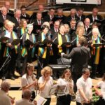 Für die Renovierung der St.-Veit-Kirche in Ottensoos wurde ein umjubeltes Benefizkonzert mit drei Chören in der Mehrzweckhalle veranstaltet.