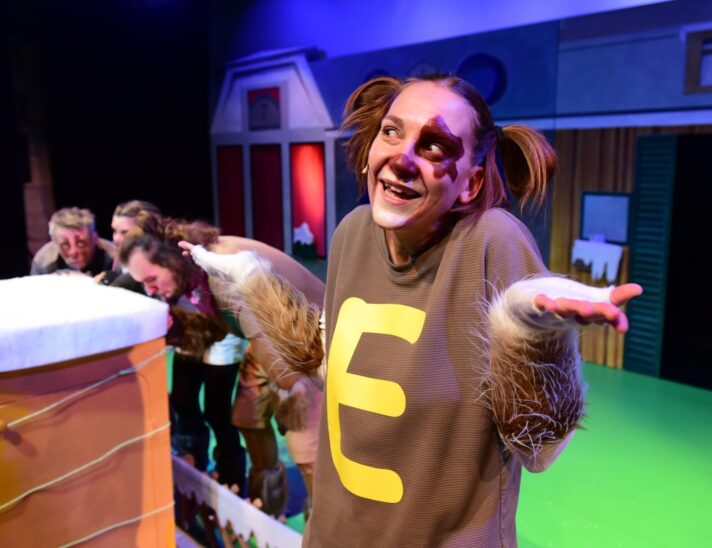 Pünktlich zum 1. Advent startet das Weihnachtsmusical „Edgar, der Schrecken der Briefträger“ für Familien und Schulklassen im DHT.
