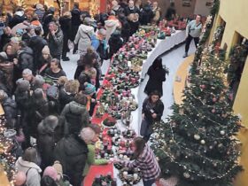 Weihnachtlicher Budenzauber auf dem Monte-Campus Foto: Montessori Lauf